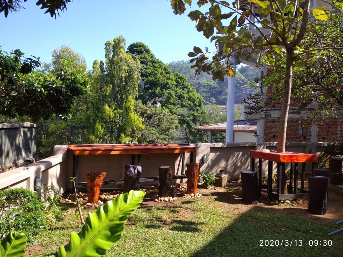 Don'S Lounge & Villa Kandy Ngoại thất bức ảnh